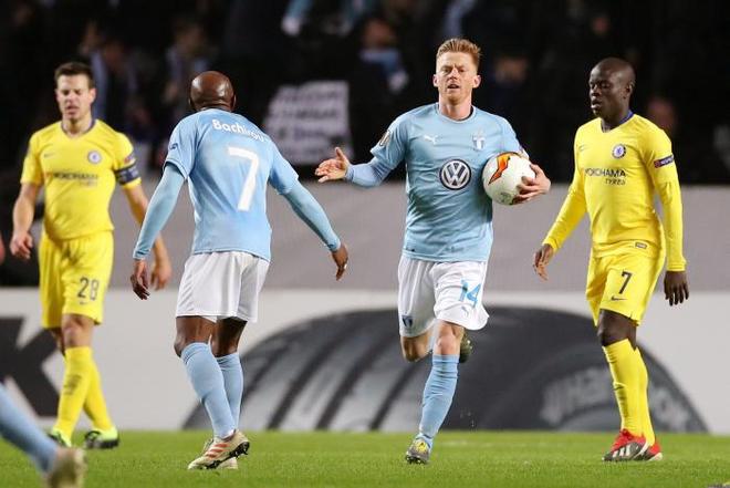 实现戴杯八 实现戴杯八