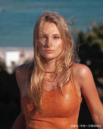 名字深深镌 名字深深镌